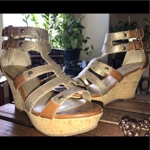 Gold & brown wedges.